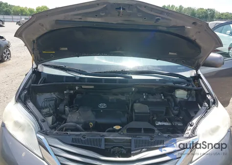 2014 Toyota Sienna Xle V6 8 Passenger из США, поврежденный, VIN 5TDYK3DC1ES485160